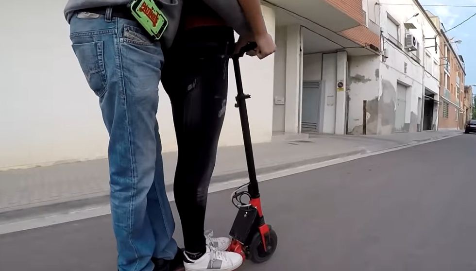 Niños y adolescentes: consejos para circular en patinete con seguridad -  Alianza Española para la Seguridad Vial Infanil